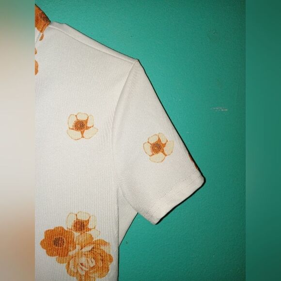 CBR Mermaid Style Fitted Floral Dress With Neck Bow And Peek A Boo - Picture 10 of 14